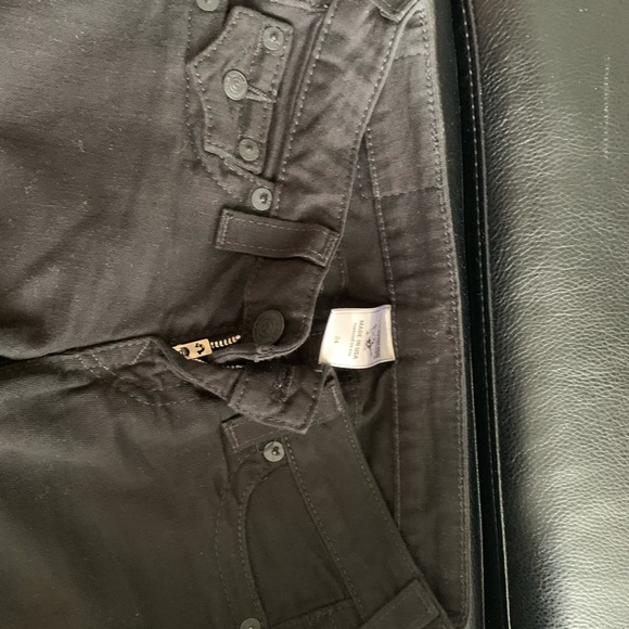 Size 24 - Picture 3 of 3